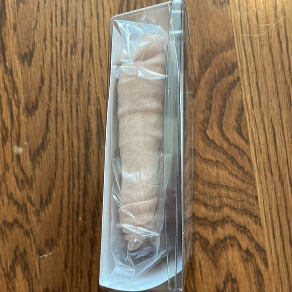 New in packaging Advanced Ortho nude colored Ladies thigh highs - Picture 5 of 5